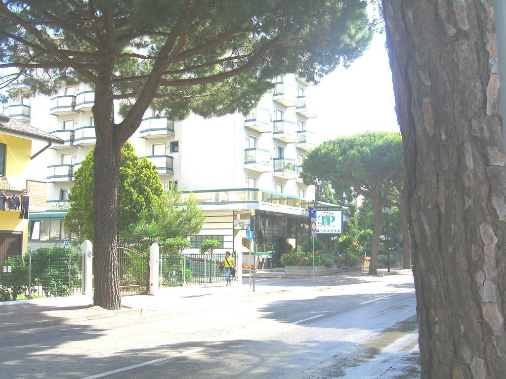 Hotel New Tiffany'S Park Lido di Jesolo Exterior foto